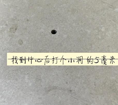 黄梅瓷砖空鼓维修公司专业解答在瓷砖铺贴过程中，如果砂料搅拌不均匀，将会带来以下问题